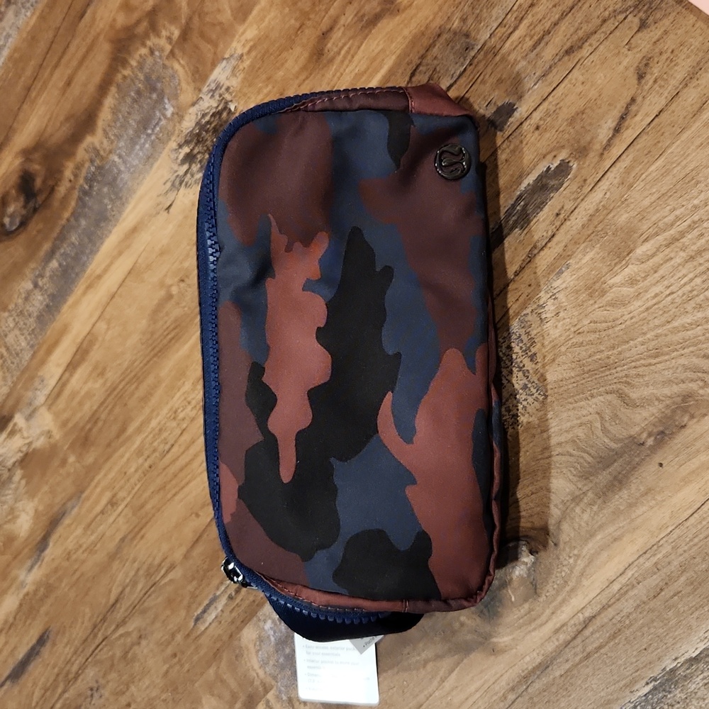 Lululemon belt bag 💫SOLD OUT COLOR!💫